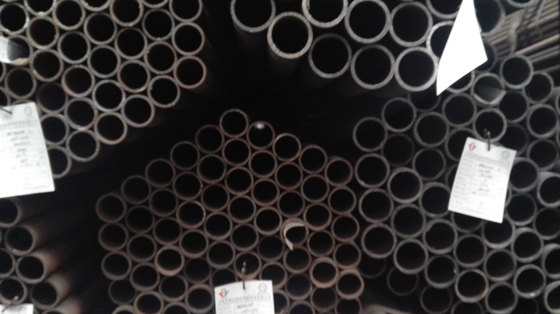 Черное ЭРВ К195 К235Б сваренное вокруг стальной трубы для труб углерода трубы мебели слабых стальных