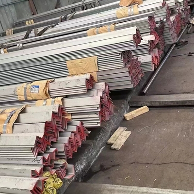 40x40x3 мм ASTM A276 TP304 Равные и неравные угловые стволы из нержавеющей стали SS304 Угловые стволы 18%Cr 8%Ni