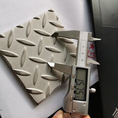 Нержавеющий гофрированный лист 5mm Astm A793 304 Vastrap свернул плиту пола