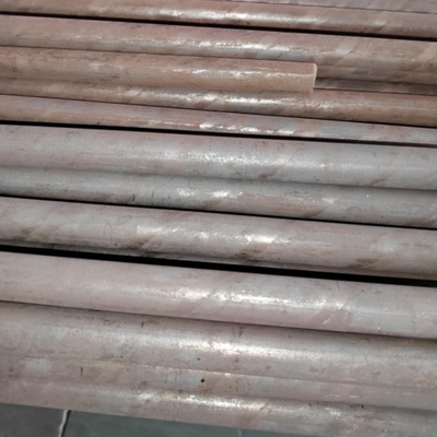 Материал: AISI S145M (EN 1.4418) Размер: 2.50 ′′DIA горячо прокаленный прожектованный и маринованный круглый ствол из нержавеющей стали